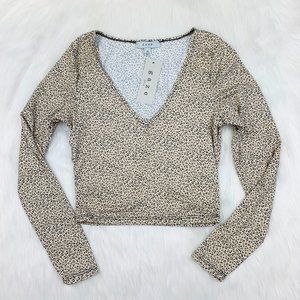 Gaze Cropped Long Sleeve Cheetah Top XS NWT